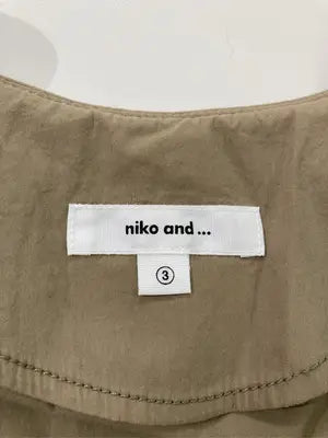 niko and .../ニコアンド/ノーカラージャケット/ジャケット/アウター/カーキ/3