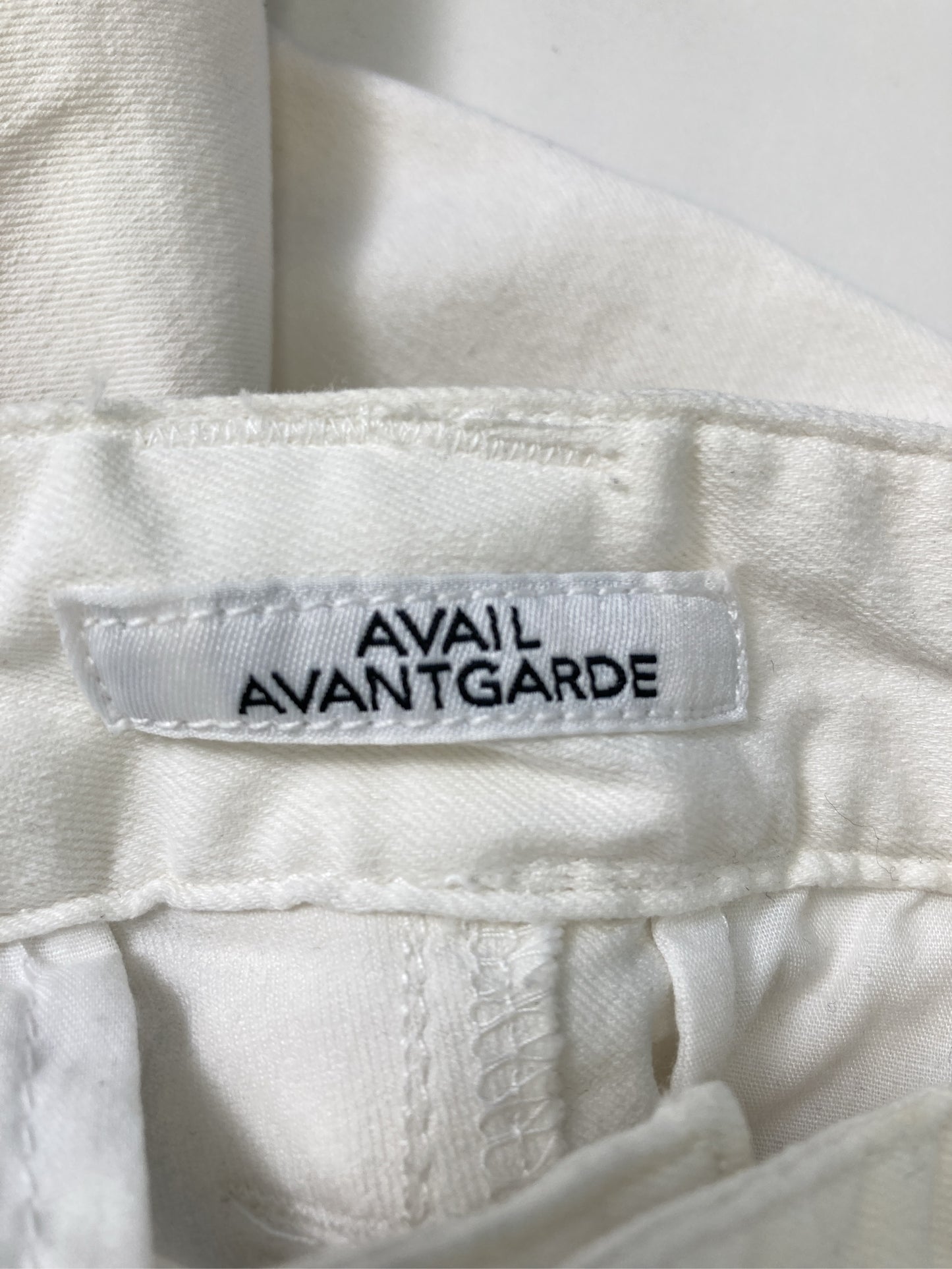 Avail Avantgarde/アベイルアバンギャルド/スラックス/パンツ/ホワイト/ウエスト76cm    股下68cm