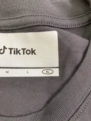 TikTok/Tシャツ/カットソー/トップス/ブラック/XL