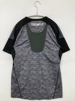 adidas/アディダス/Tシャツ/カットソー/トップス/グレー