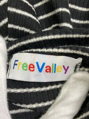 FreeValley/Tシャツ/カットソー/トップス/ブラック