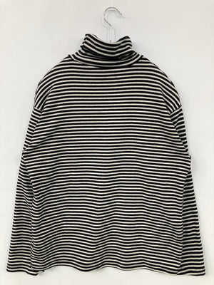 SPINNS/スピンズ/Tシャツ/カットソー/トップス/ブラック
