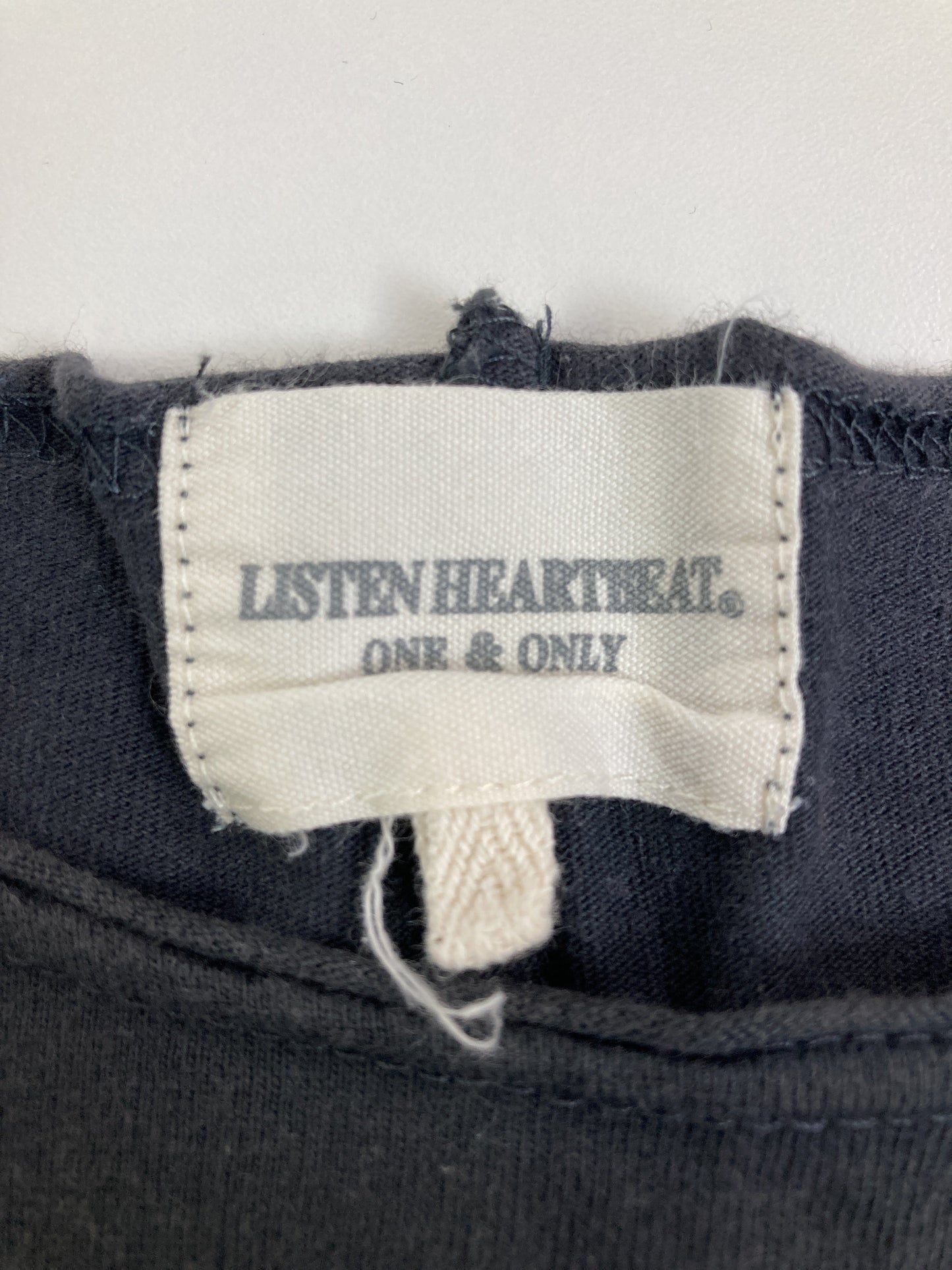LISTEN HEARTBEAT/Tシャツ/カットソー/トップス/ブラック/F