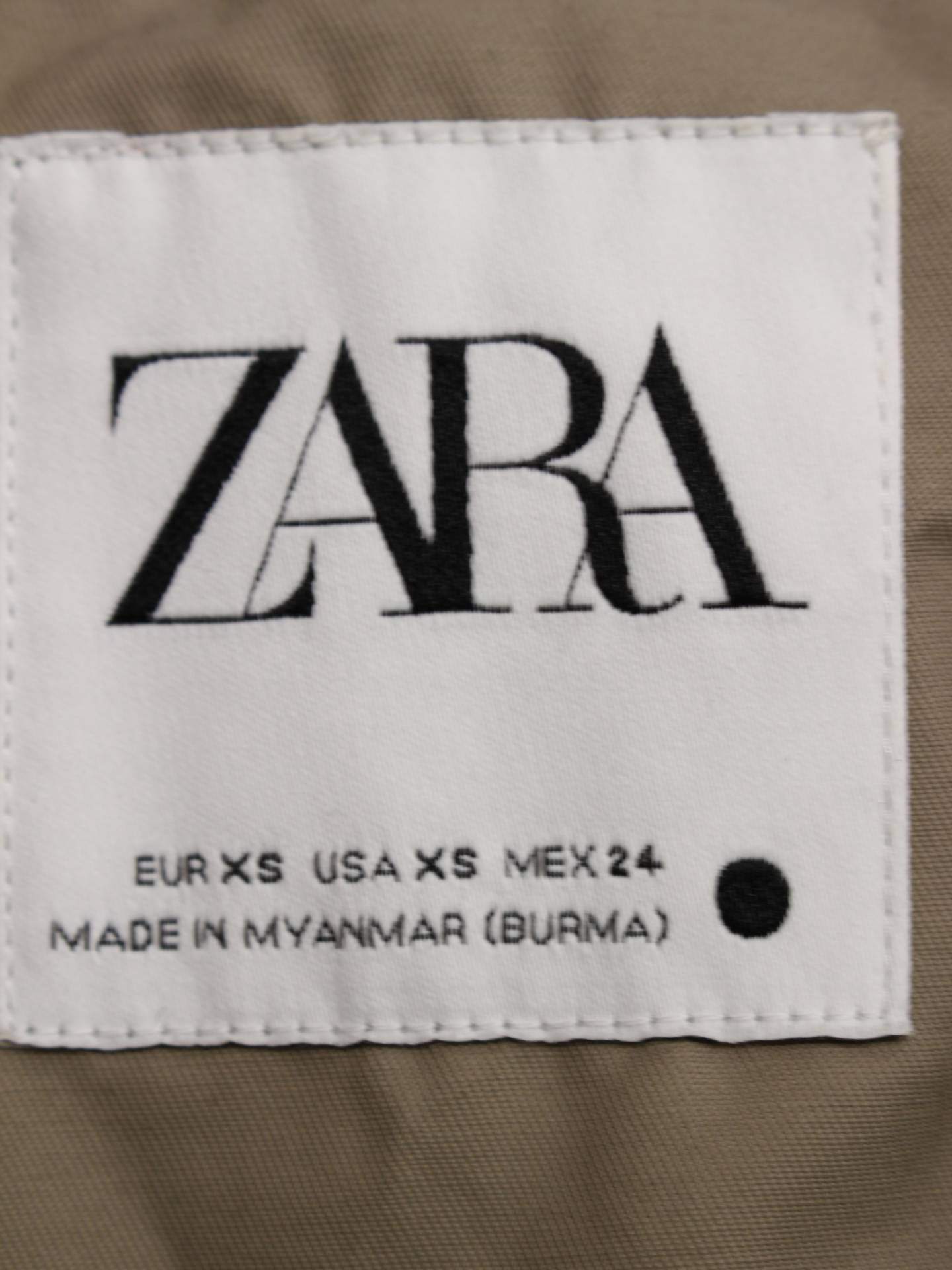ZARA/ナイロンジャケット/ジャケット/アウター/カーキ/XS