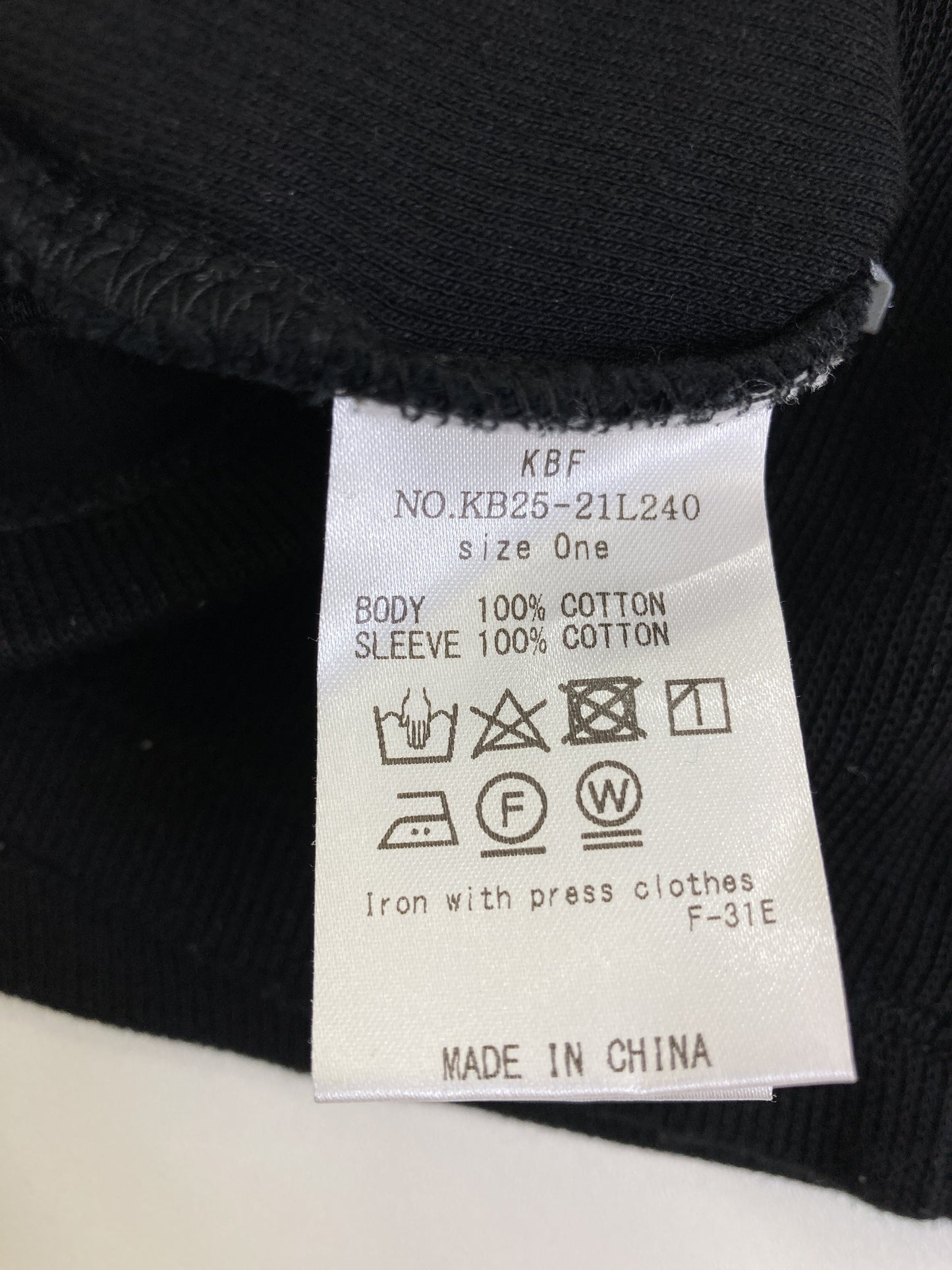 KBF/ケービーエフ/Tシャツ/カットソー/トップス/ブラック/One