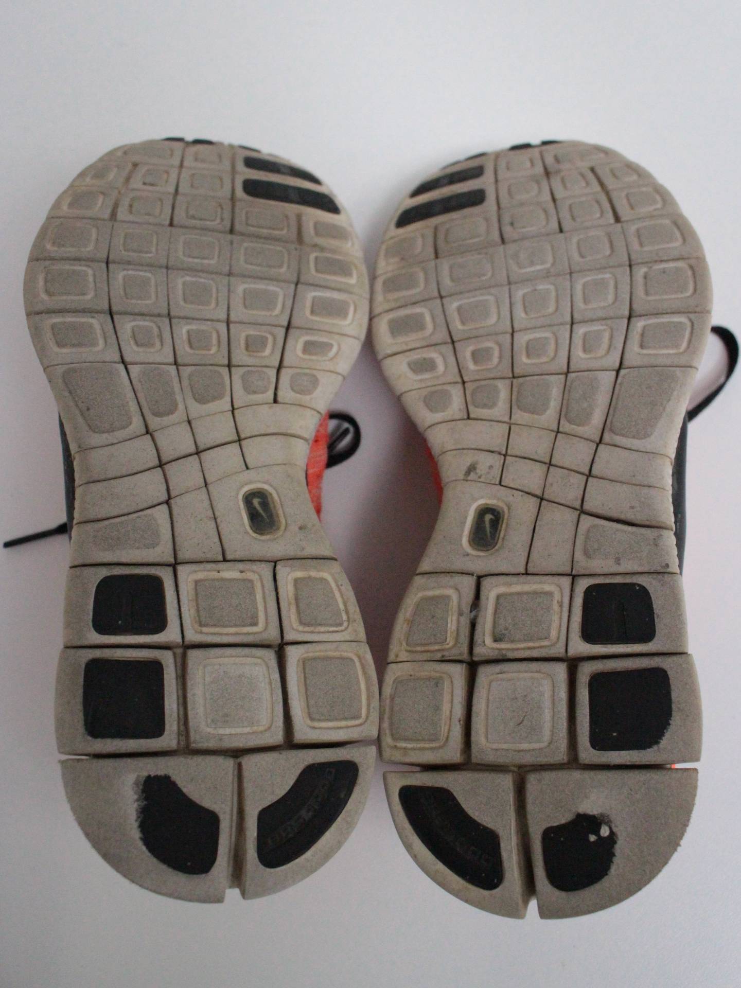 NIKE/ナイキ/スニーカー/シューズ/オレンジ/24cm