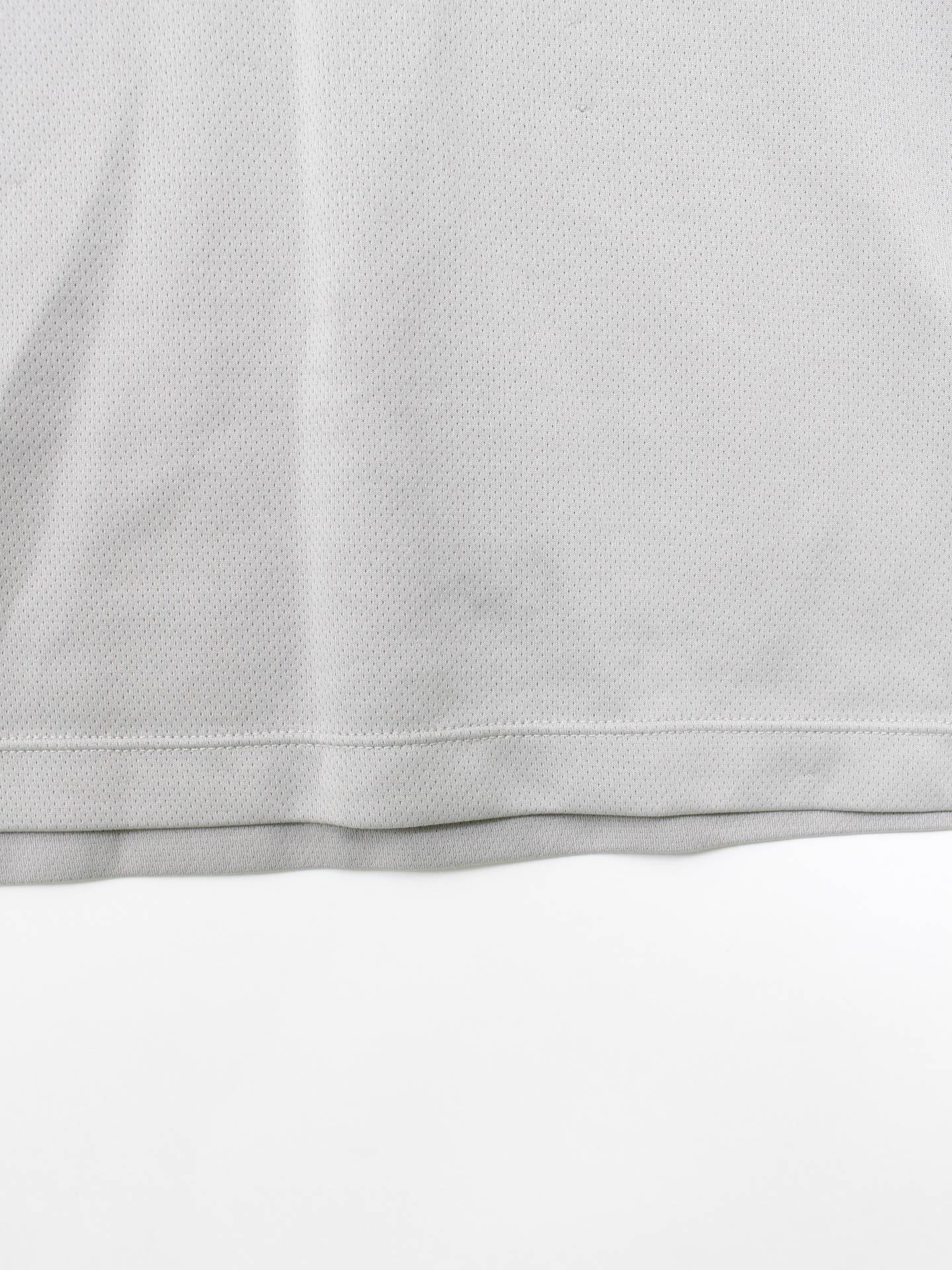 UNIQLO/Tシャツ/カットソー/トップス/グレー