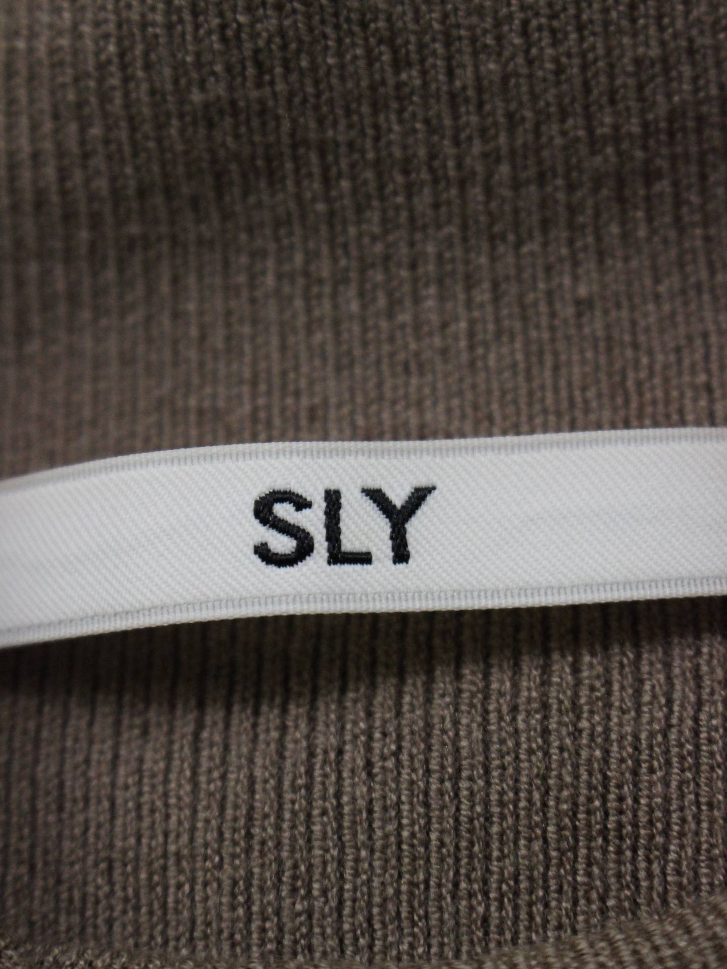 SLY/スライ/ニット/セーター/トップス/ベージュ/free
