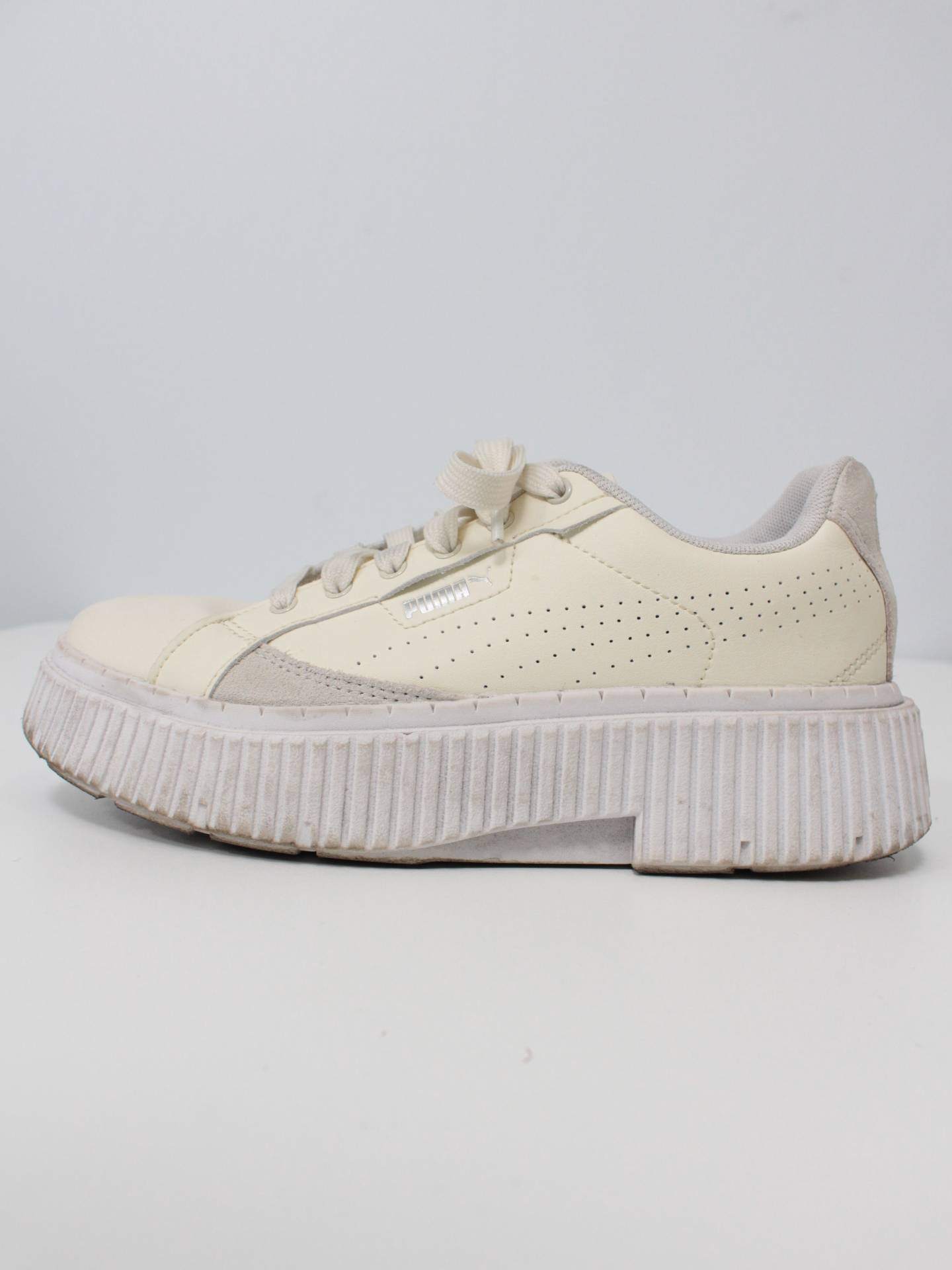 PUMA/プーマ/スニーカー/シューズ/ホワイト/23