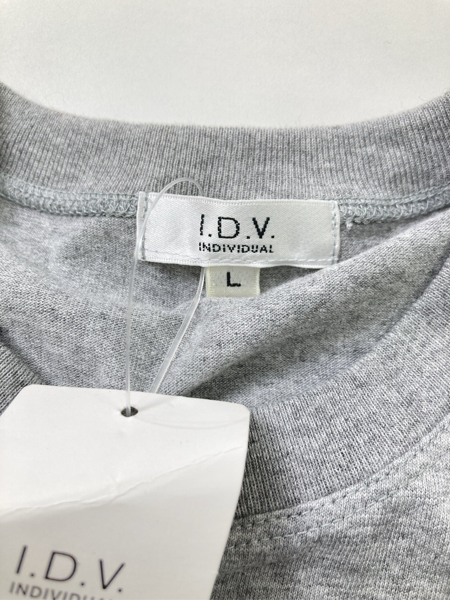 I.D.V/Tシャツ/カットソー/トップス/グレー/L