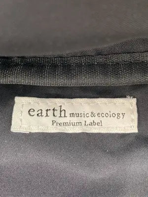 earth music&ecology/アースミュージックアンドエコロジー/ボディバッグ/ウエストポーチ/バッグ/ブラック/F