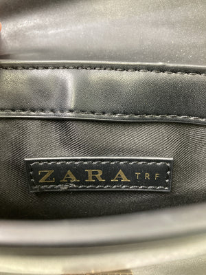ZARA/ザラ/ショルダーバッグ/バッグ/ブラック