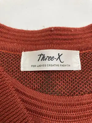 Three-X/ニット/セーター/トップス/レッド