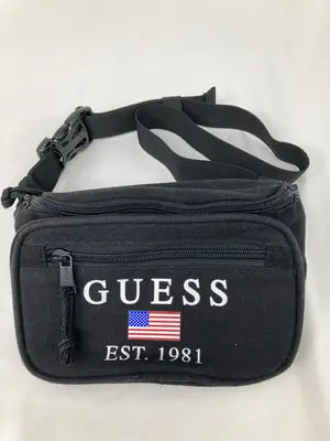 GUESS/ゲス/ボディバッグ/ウエストポーチ/バッグ/ブラック