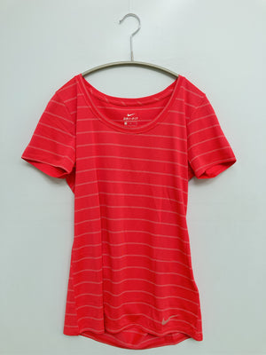 NIKE/ナイキ/Tシャツ/カットソー/トップス/レッド/M