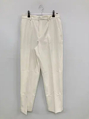 UNIQLO/ユニクロ/スラックス/パンツ/ホワイト/M  ウエスト63-69cm  ヒップ88-94cm