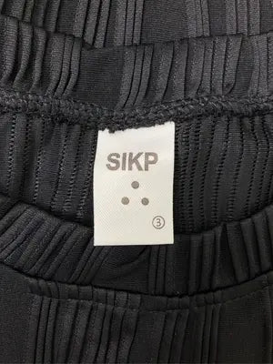 SIKP/Tシャツ/カットソー/トップス/ブラック/3