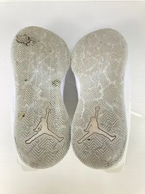 JORDAN/ジョーダン/スニーカー/シューズ/ホワイト/US 6.5Y