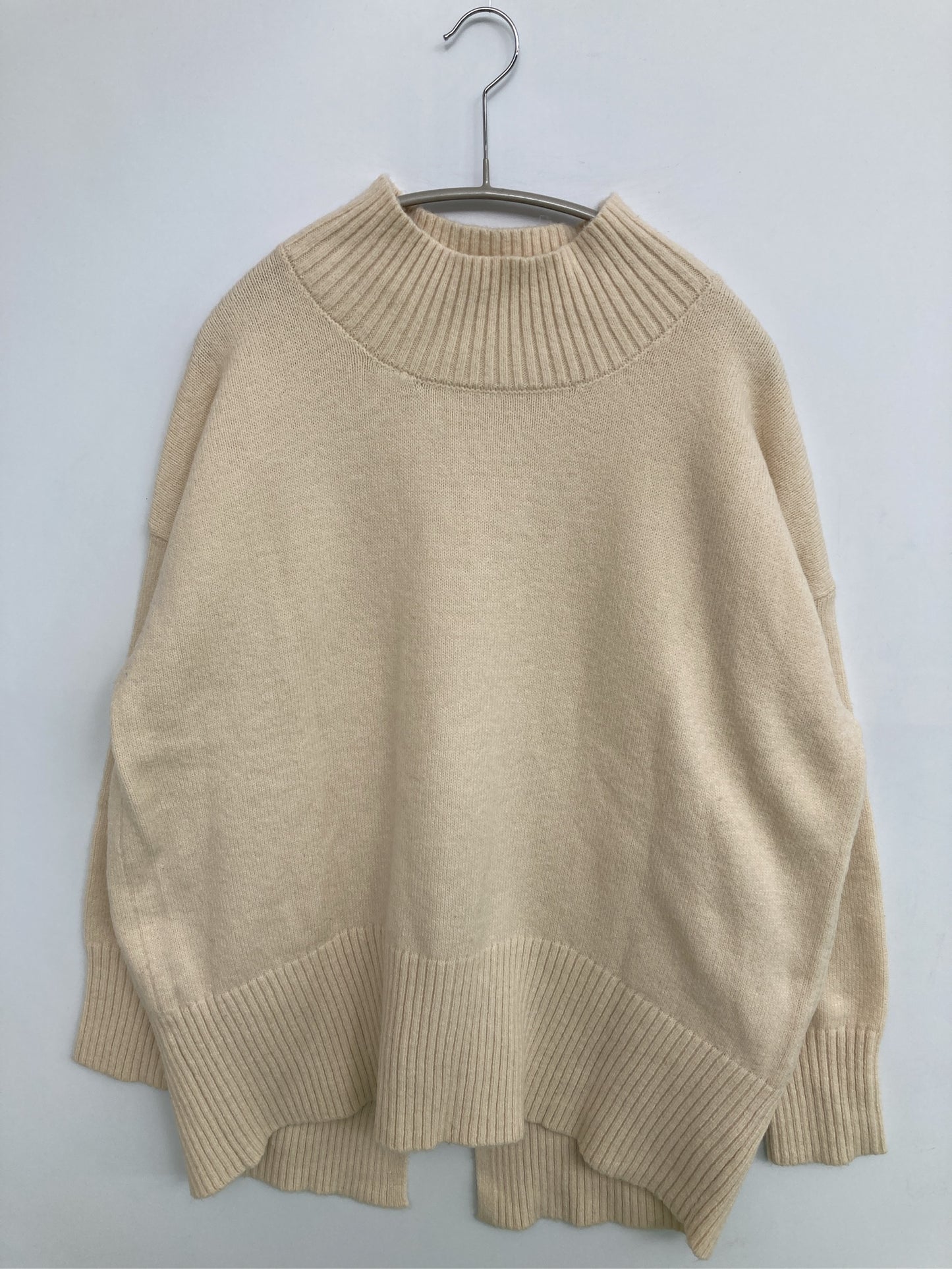 a.v.v/アーヴェヴェ/ニット/セーター/トップス/アイボリー/M