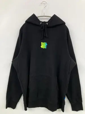UNDEFEATED/パーカー/トップス/ブラック/L