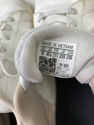 adidas/アディダス/スニーカー/シューズ/ホワイト/235