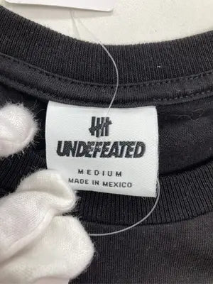 UNDEFEATED/Tシャツ/カットソー/トップス/ブラック/MEDIUM