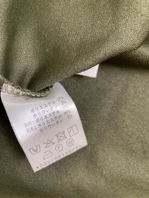 Tシャツ/カットソー/トップス/カーキ