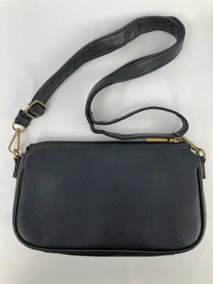 GUESS/ゲス/ショルダーバッグ/バッグ/ブラック