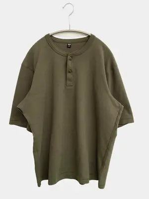UNIQLO/ユニクロ/Tシャツ/カットソー/トップス/カーキ/L