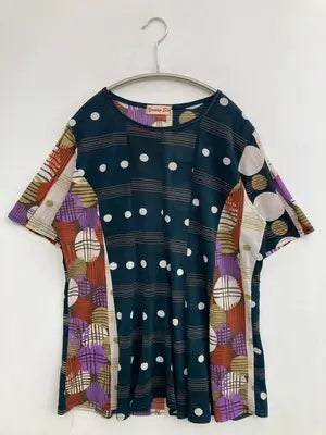 Youmg Sin/Tシャツ/カットソー/トップス/ネイビー/M-L   胸囲79～94cm　　身長154～162cm