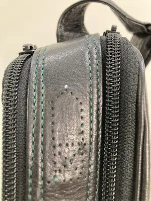 LiBERTE/ショルダーバッグ/バッグ/ブラック
