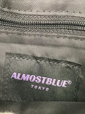 ALMOSTBLUE/ボディバッグ/ウエストポーチ/バッグ/ブラック