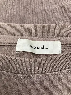 niko and .../ニコアンド/Tシャツ/カットソー/トップス/ブラウン