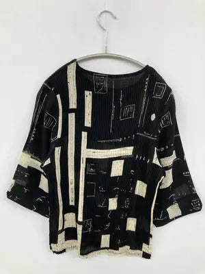 Tシャツ/カットソー/トップス/ブラック
