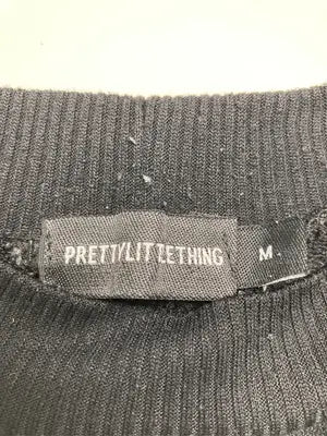 PRETTYLITTLETHING/その他トップス/トップス/ブラック/M