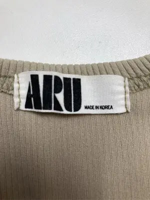 ARU/Tシャツ/カットソー/トップス/ベージュ