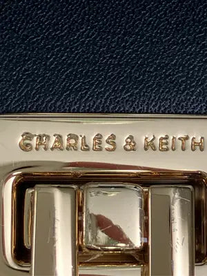 CHARLES & KEITH/チャールズアンドキース/ショルダーバッグ/バッグ/アイボリー