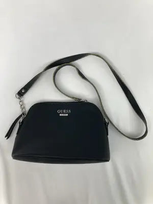 GUESS/ゲス/ショルダーバッグ/バッグ/ブラック