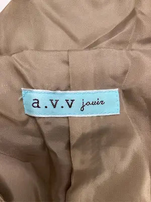 a.v.v/アーヴェヴェ/ナイロンジャケット/ジャケット/アウター/ベージュ/40