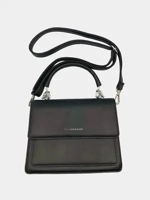 FASHION&BAGS/ショルダーバッグ/バッグ/ブラック