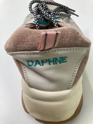 DAPHNE/スニーカー/シューズ/ベージュ/235