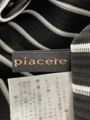 piacere/Tシャツ/カットソー/トップス/ブラック