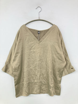 YIMENGLUER/Tシャツ/カットソー/トップス/ベージュ