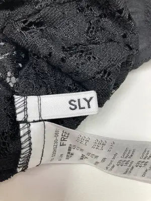 SLY/スライ/Tシャツ/カットソー/トップス/ブラック/F