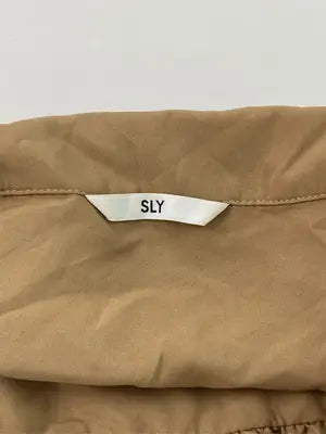 SLY/スライ/シャツ/ブラウス/トップス/ベージュ/FREE