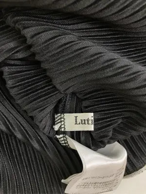 Lutique/ルティーク/Tシャツ/カットソー/トップス/ブラック/M  バスト79～87　身長154～162