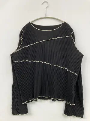 Lutique/ルティーク/Tシャツ/カットソー/トップス/ブラック/M  バスト79～87　身長154～162