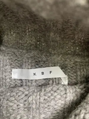 KBF/ケービーエフ/ニット/セーター/トップス/グレー/One