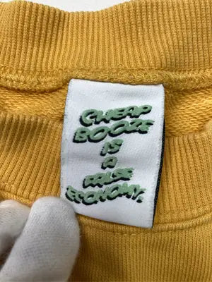 CHEAP BOOZE IS A FALSE ECONOMY./スウェット/トップス/イエロー/M