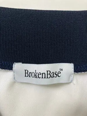 BrokenBase/ブロークンベース/Tシャツ/カットソー/トップス/ホワイト/M  バスト79～87　身長154～162